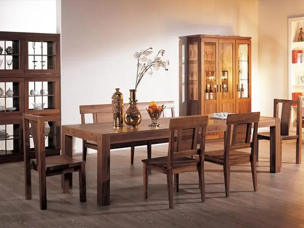 济南实木家具需要油漆的四个原因？