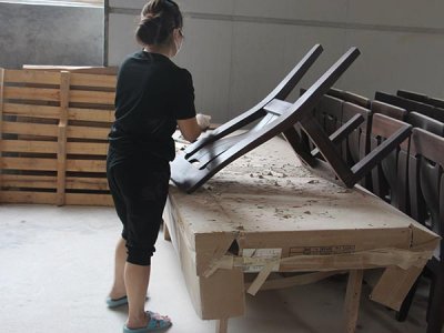 山东实木家具具有什么优点?