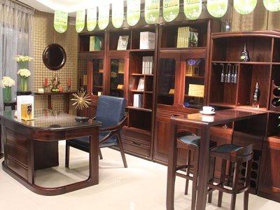 济南实木家具需要油漆的四个原因？