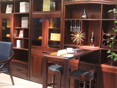 济南实木家具需要油漆的四个原因？